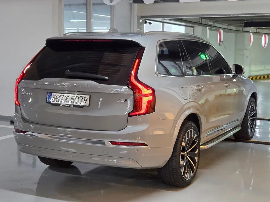 Volvo XC90 — фото 9
