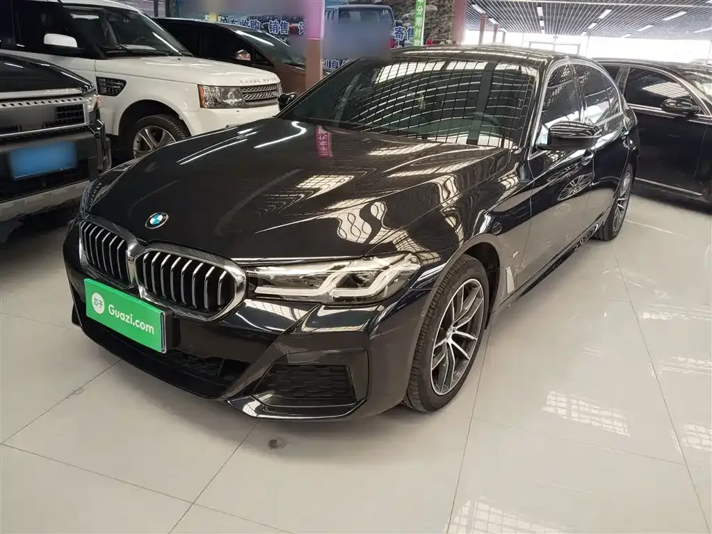 BMW 5 Series — фото 1