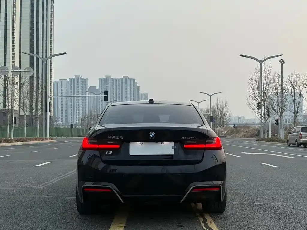 BMW i3 2024 из CN, фото 5