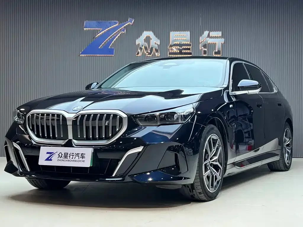 BMW i5