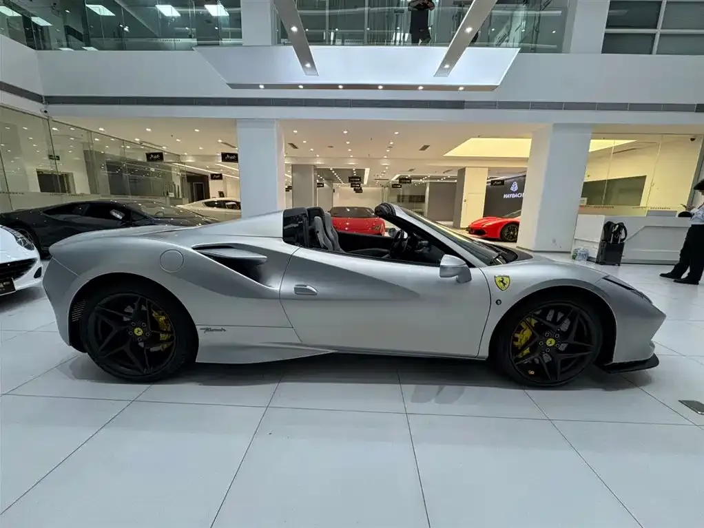 Ferrari F8 — фото 4