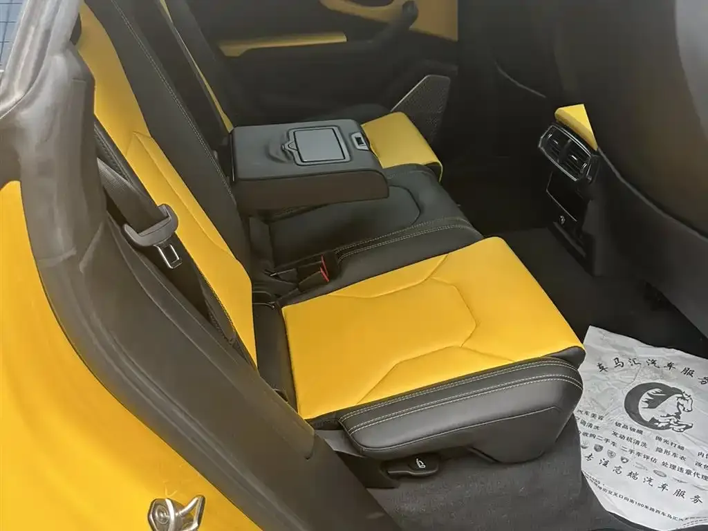 Lamborghini Urus — фото 2