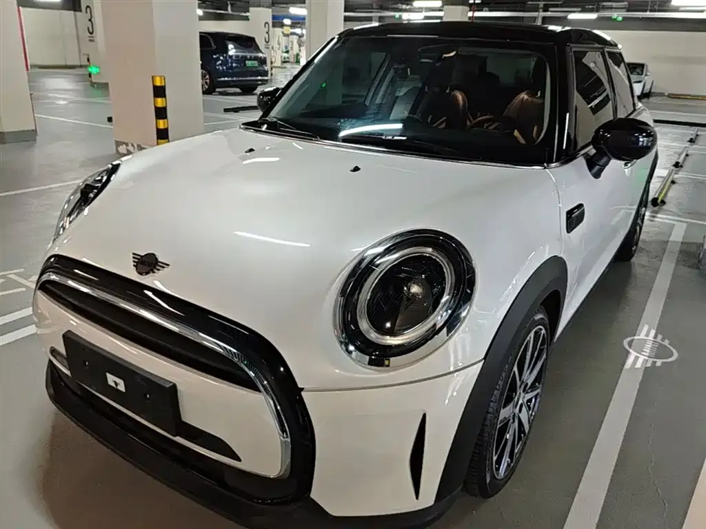 MINI Cooper (3-door) — фото 1