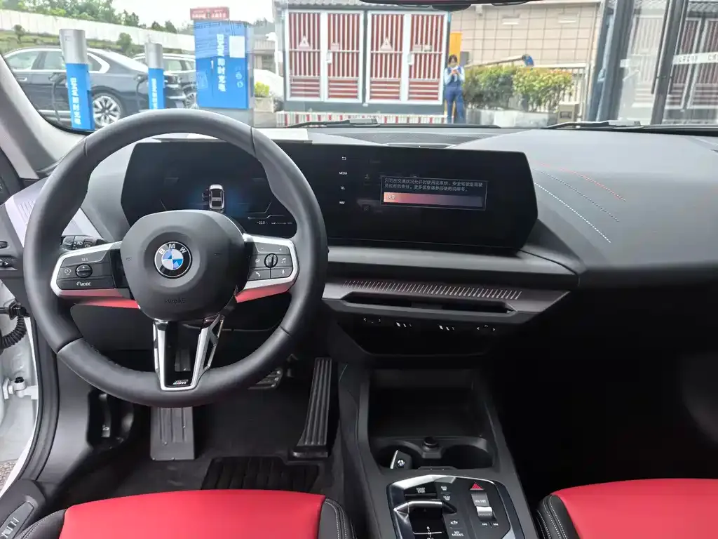 BMW 2 Series 2025 из CN, фото 3