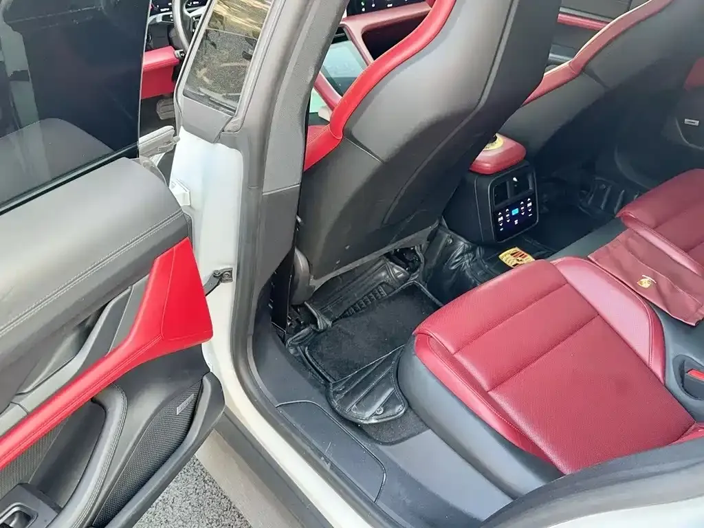 Porsche Taycan 2021 из CN, фото 3