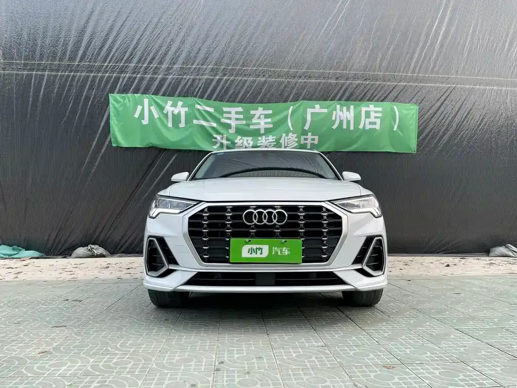 Audi Q3 — фото 4