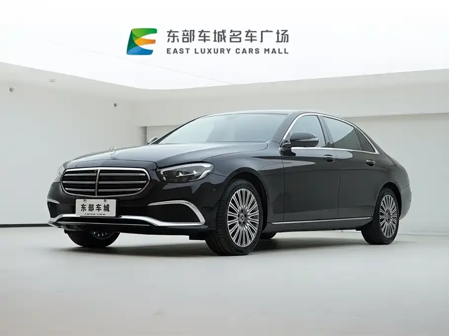 Mercedes-Benz E-Class — фото 1