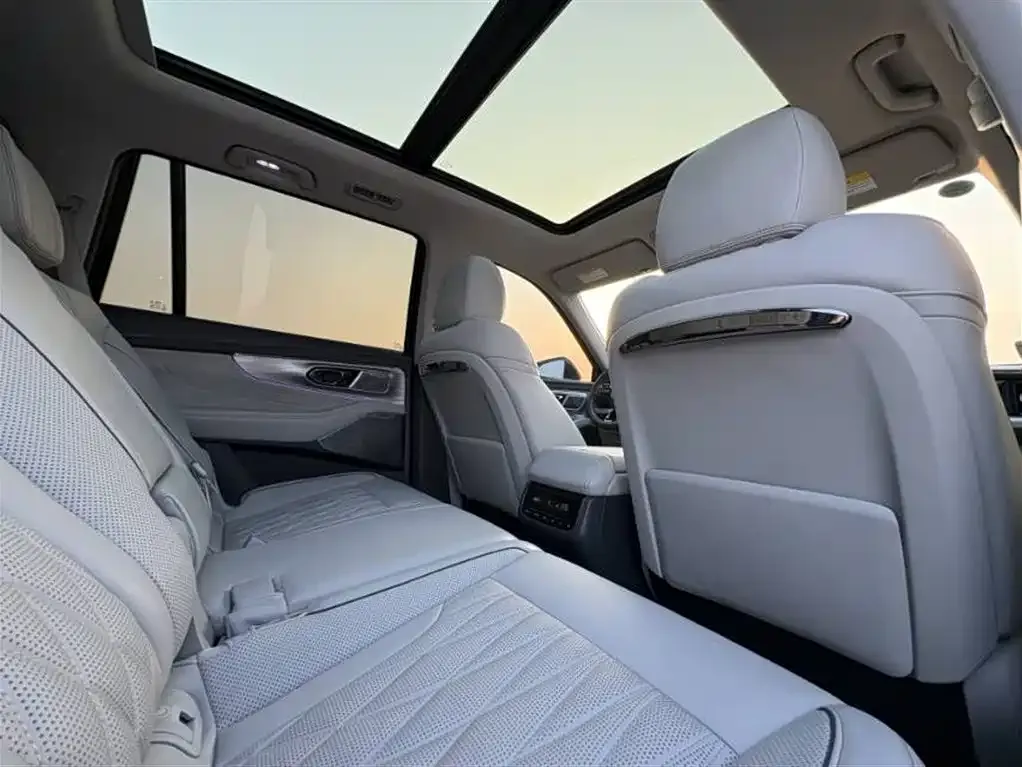 GAC Motor Trumpchi GS8 — фото 8