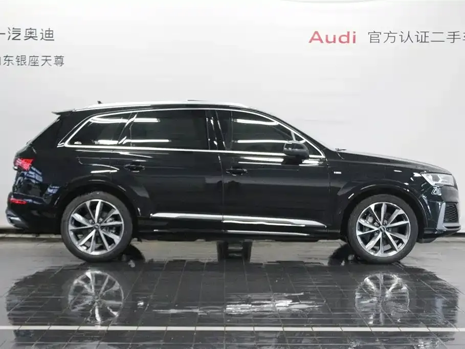 Audi Q7 — фото 6