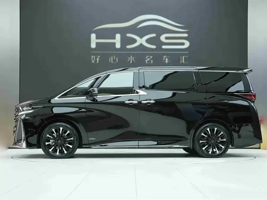 Toyota Vellfire — фото 7