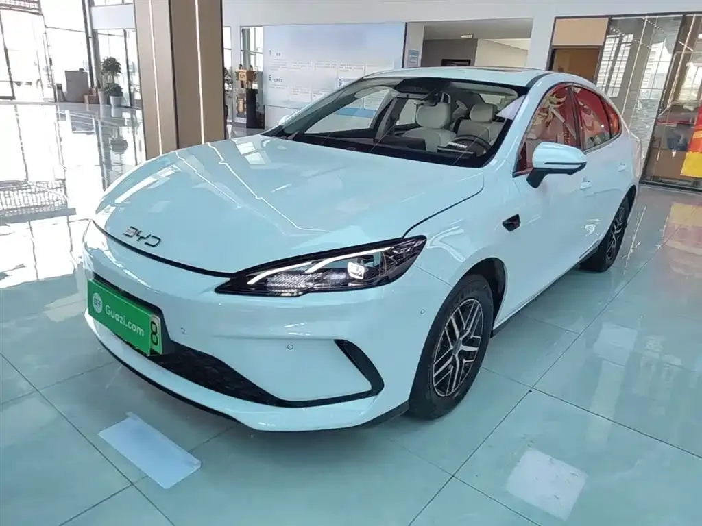 BYD Seal 05 DM-i — фото 4