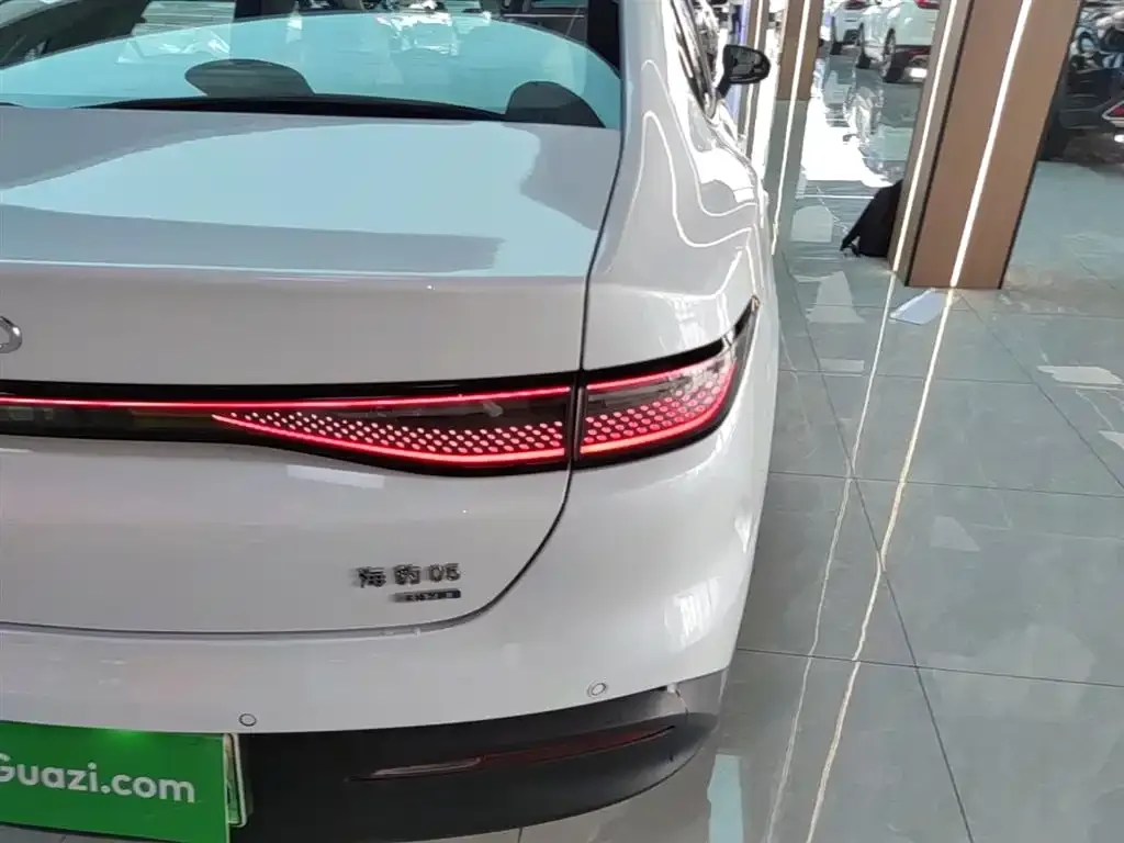 BYD Seal 05 DM-i — фото 8