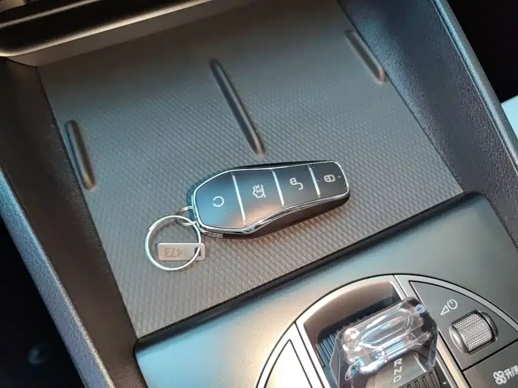 BYD Seal 05 DM-i — фото 9