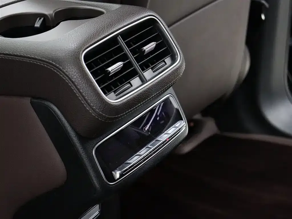 Mercedes-Benz GLS — фото 8