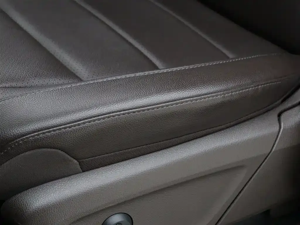 Mercedes-Benz GLS — фото 9
