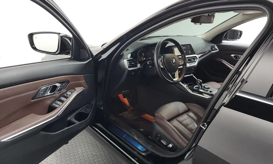 BMW 3-Series 2021 из KR, фото 8