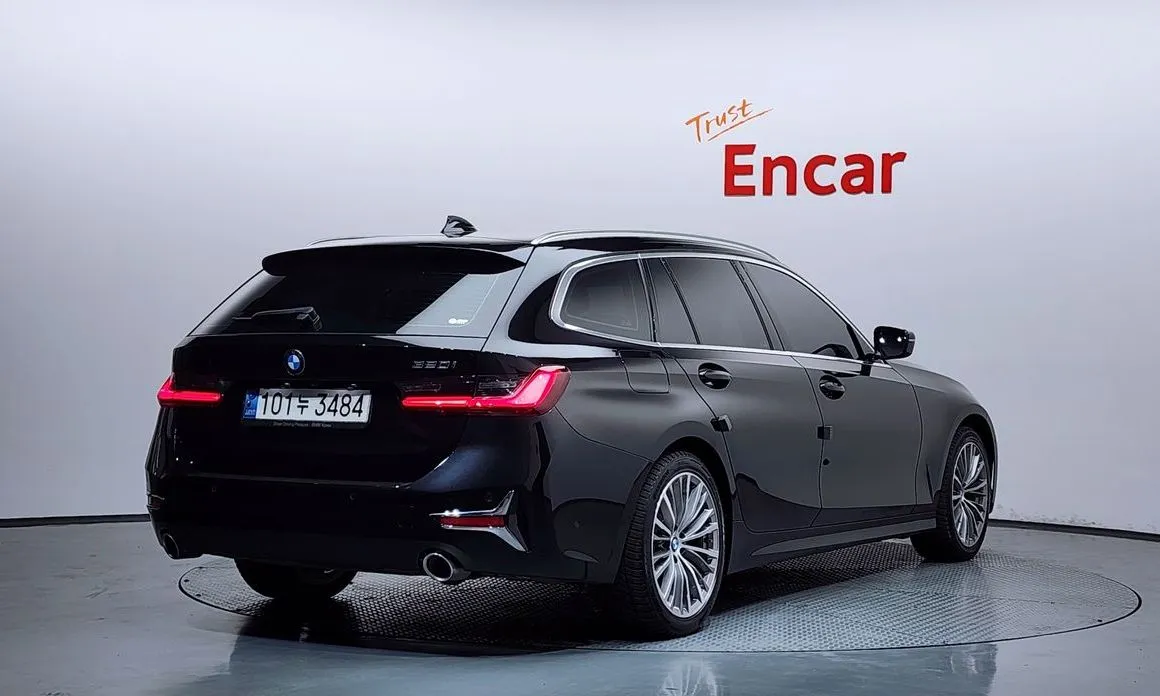 BMW 3-Series 2021 из KR, фото 3