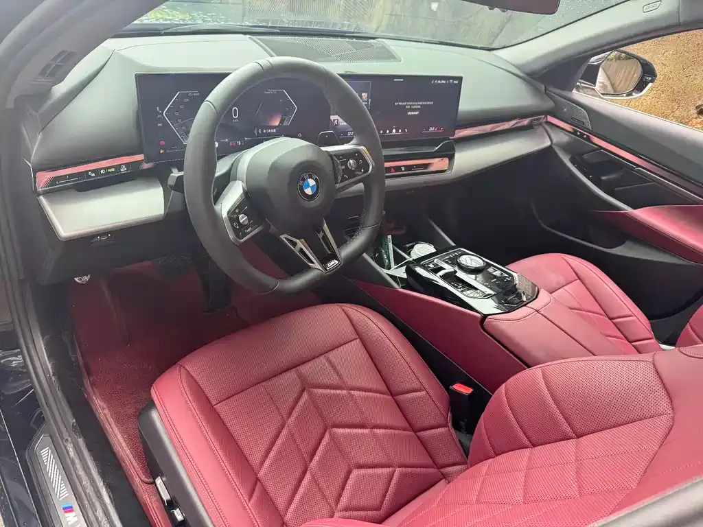 BMW 5 Series — фото 10