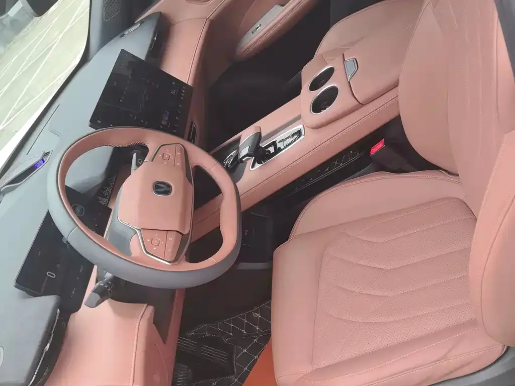 Changan UNI-Z 2024 из CN, фото 5