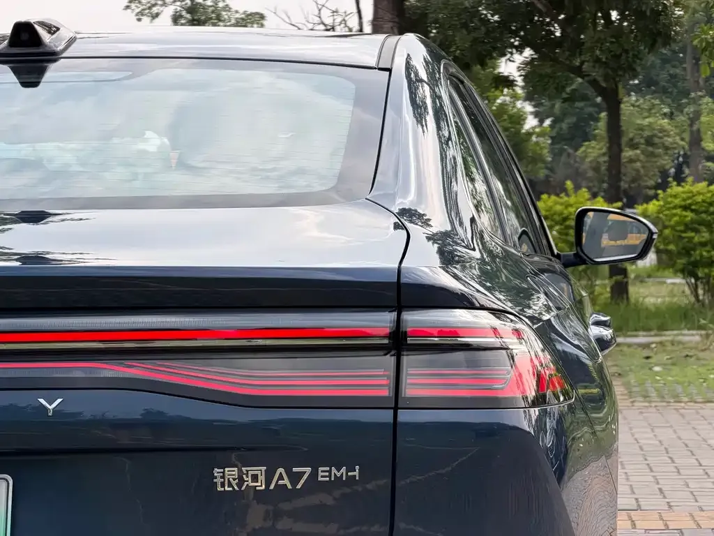 Geely Galaxy A7 2025 из CN, фото 2