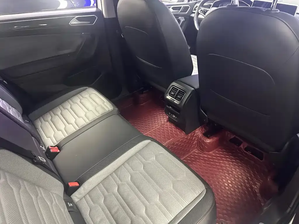 Volkswagen Tiguan X 2022 из CN, фото 10