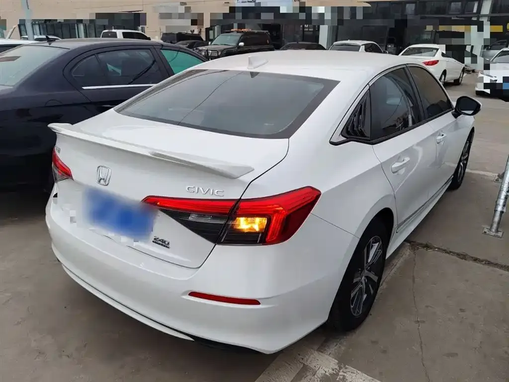 Honda Civic — фото 2