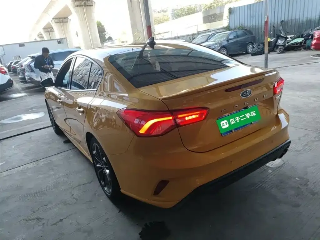 Ford Focus 2023 из CN, фото 4