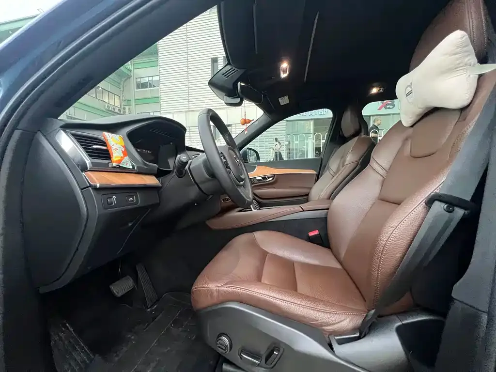 Volvo XC90 2021 из CN, фото 2