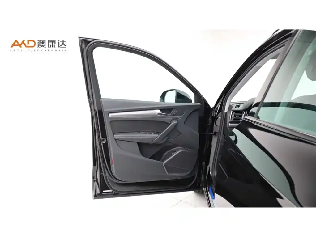 Audi Q5L 2022 из CN, фото 8
