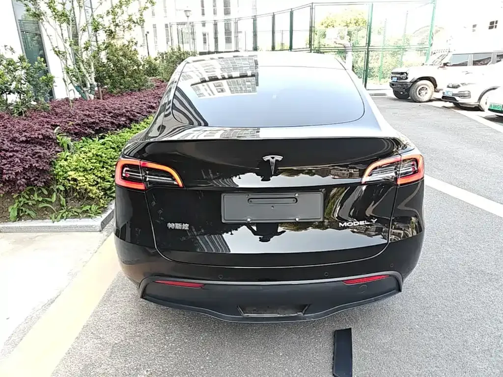 Tesla Model Y 2022 из CN, фото 10