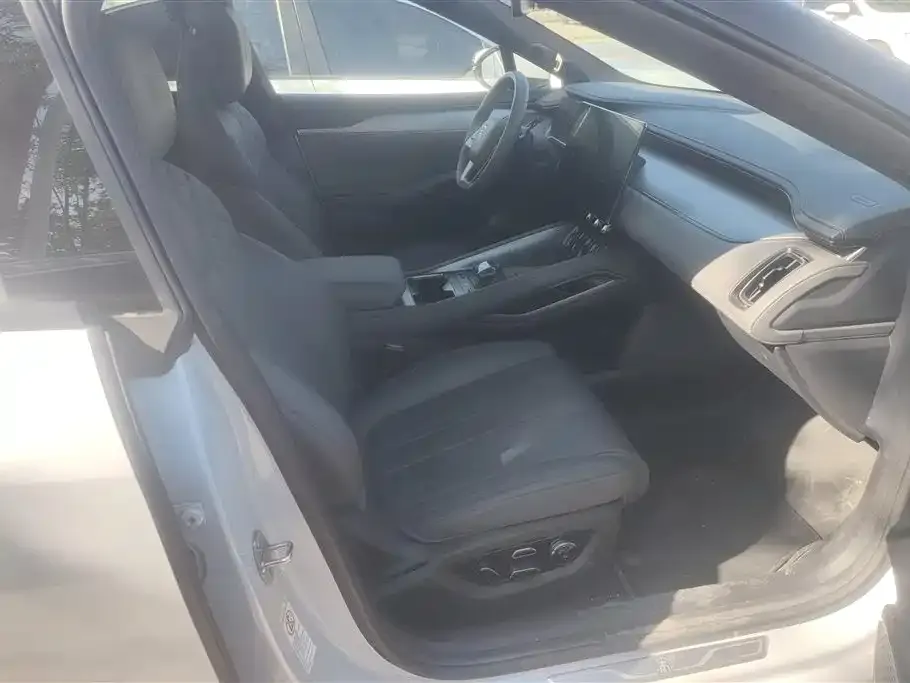 BYD L EV 2025 из CN, фото 6