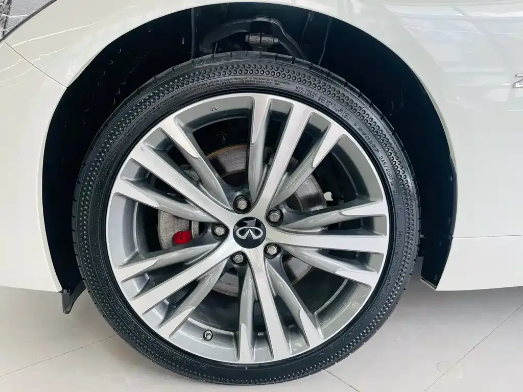 Infiniti Q50L 2023 из CN, фото 4