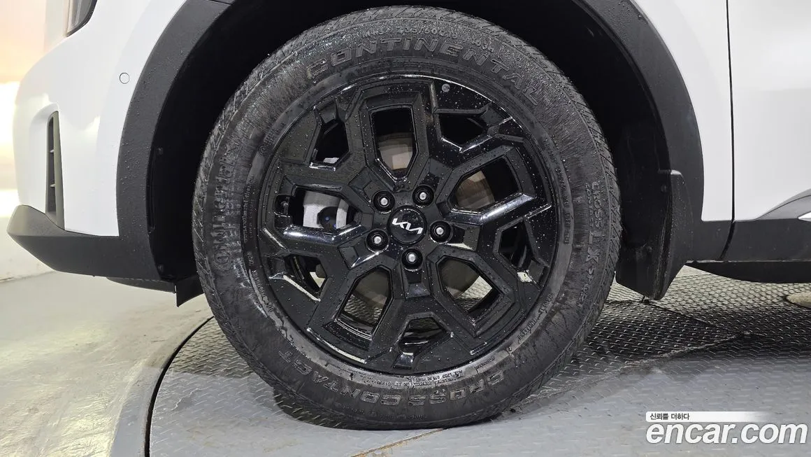 Kia Sorento — фото 10