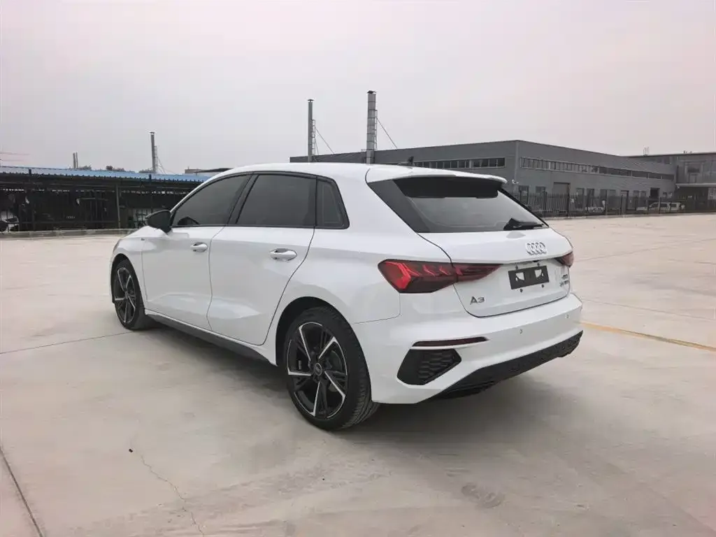 Audi A3 — фото 2