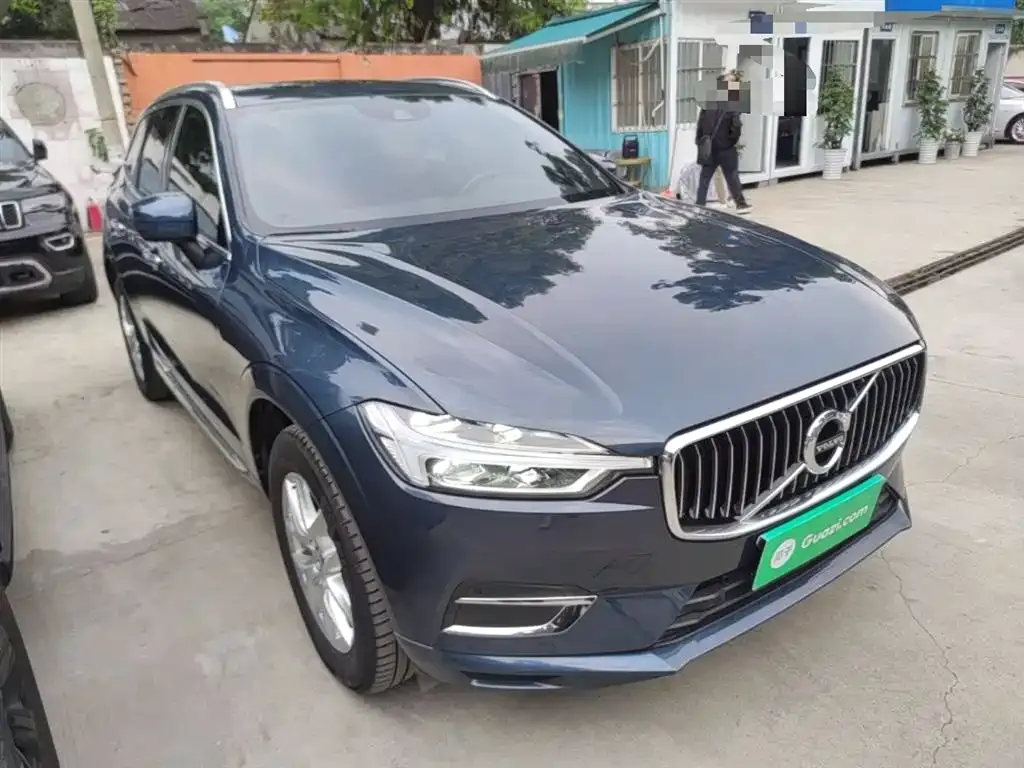 Volvo XC60 — фото 2