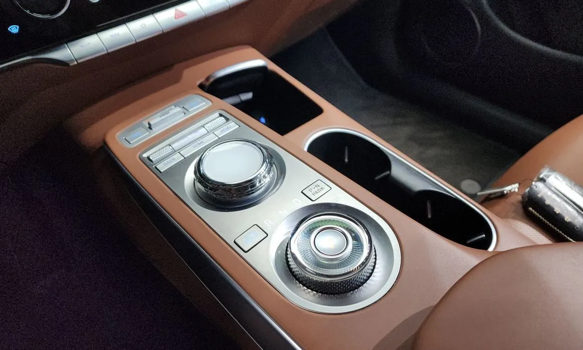 Genesis GV70 — фото 10
