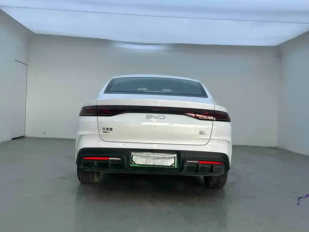 BYD Qin L — фото 8