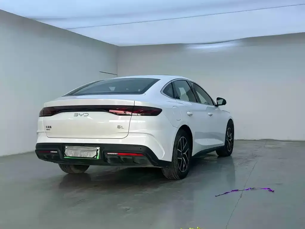BYD Qin L — фото 4