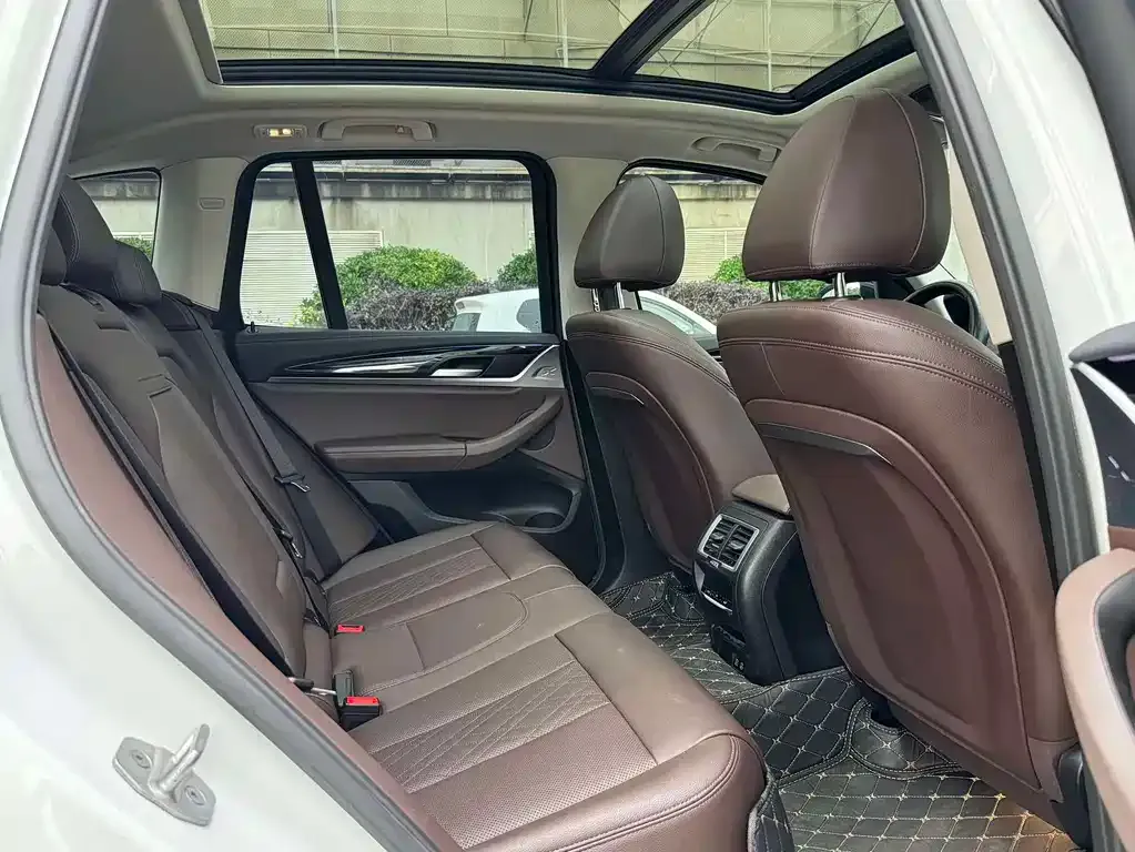 BMW iX3 2026 из CN, фото 6