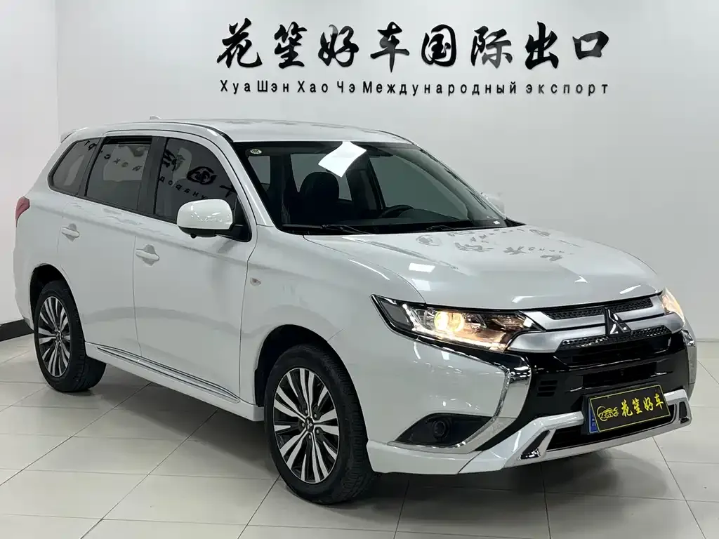 Mitsubishi Outlander 2022 из CN, фото 6