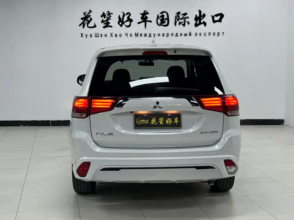 Mitsubishi Outlander 2022 из CN, фото 4