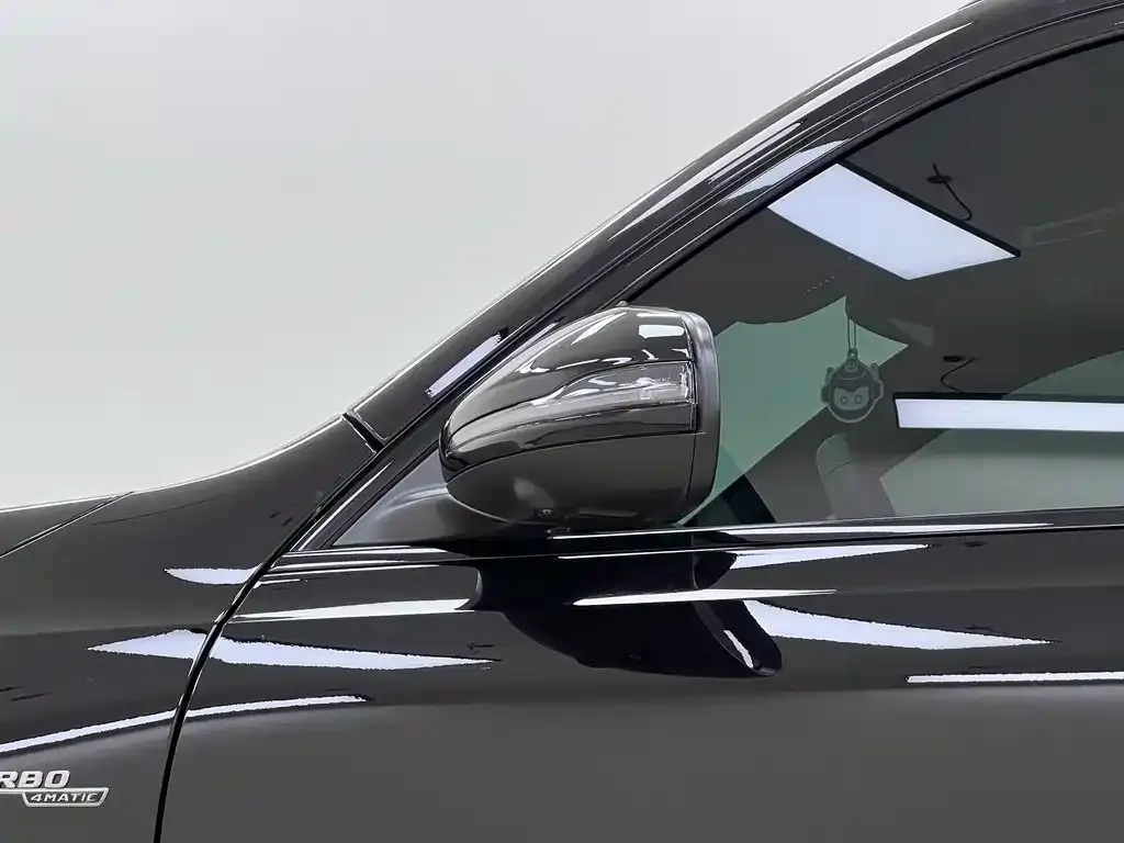 Mercedes-Benz GLB AMG — фото 2