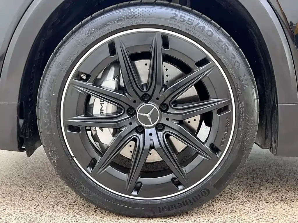 Mercedes-Benz GLB AMG — фото 7
