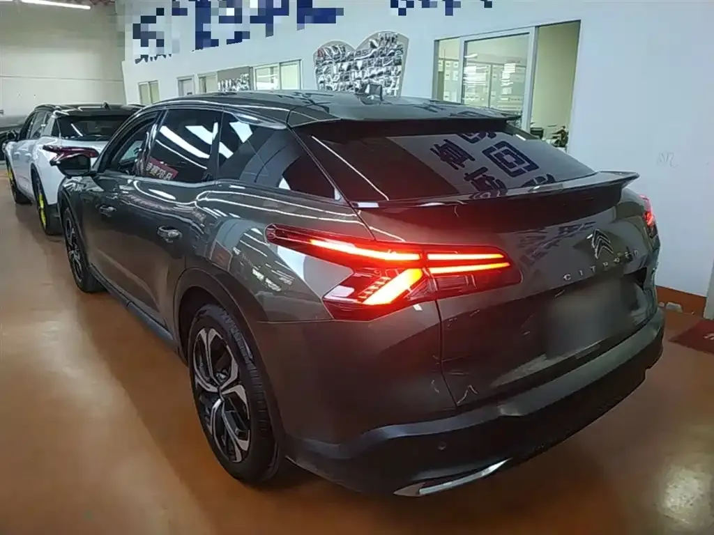 Citroen C5 X 2024 из CN, фото 4