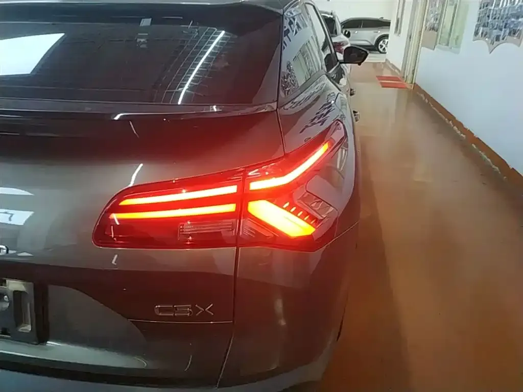 Citroen C5 X 2024 из CN, фото 8