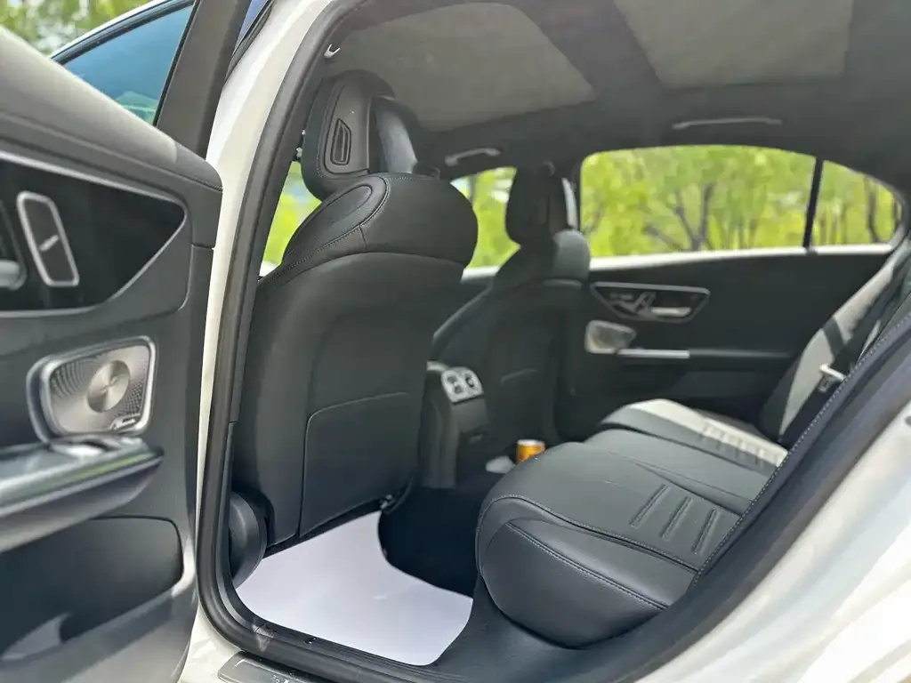 Mercedes-Benz C-Class 2024 из CN, фото 2