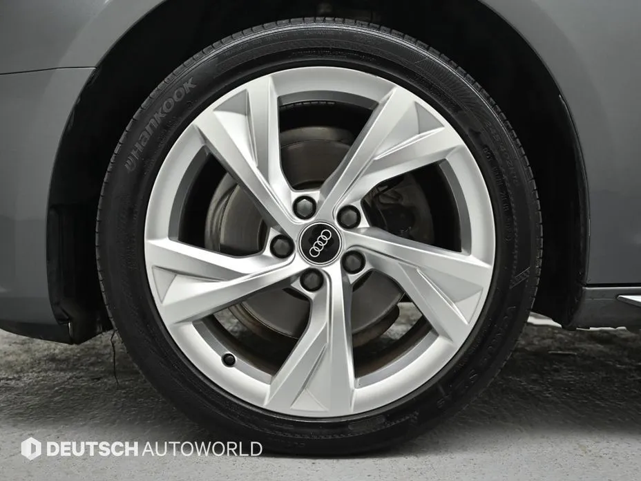 Audi A4 2021 из KR, фото 5