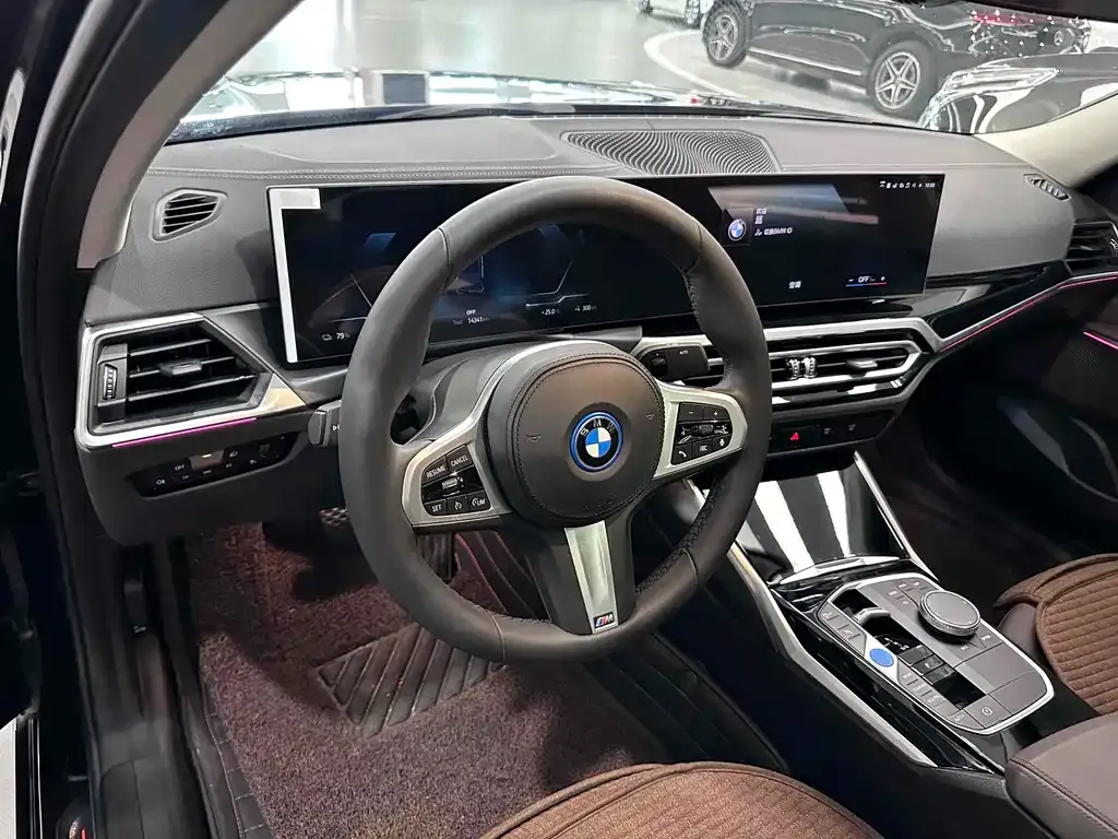 BMW i3 2023 из CN, фото 2