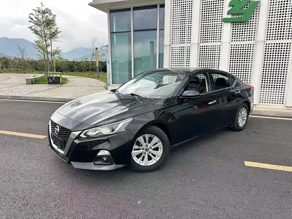 Nissan Teana