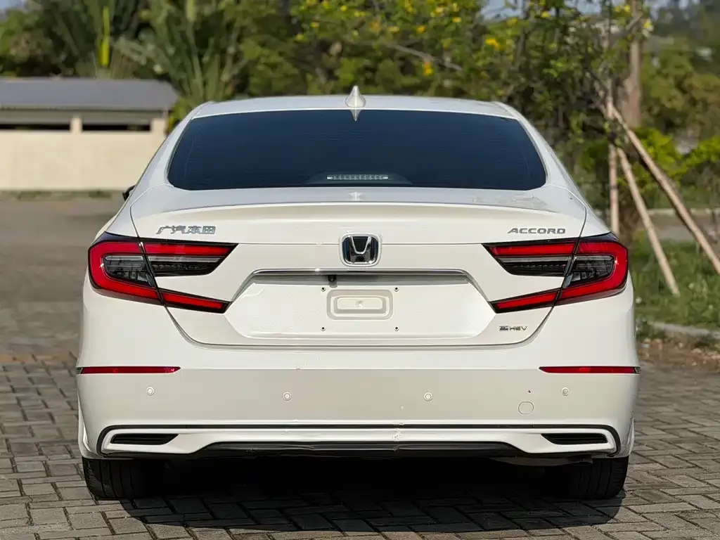 Honda Accord — фото 2